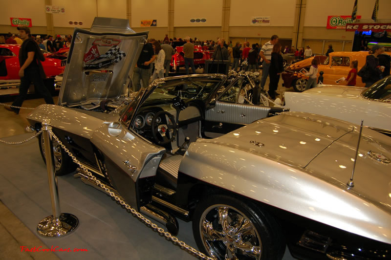 The 2009 World of Wheels Show in Chattanooga, Tennessee. On Jan. 9th,10, & 11th, Pictures by Ron Landry. Nice two tone custom paint on the Vette.