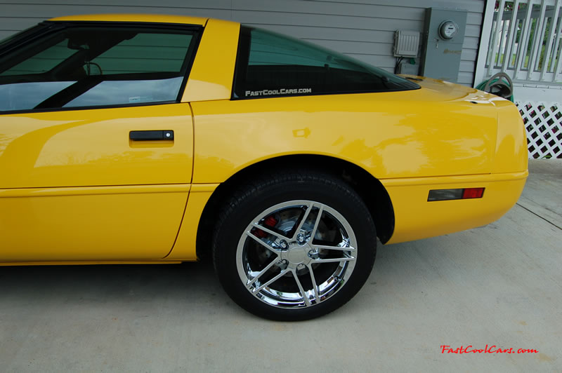 1994 Competition Yellow Chevrolet Corvette, 383 stroker LT1, 6 speed. New red painted calipers.