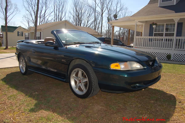 1996 Ford Mustang GT Convertible, first year for the 4.6 V8 SOHC, this one is equipped with the automatic transmission with overdrive. 