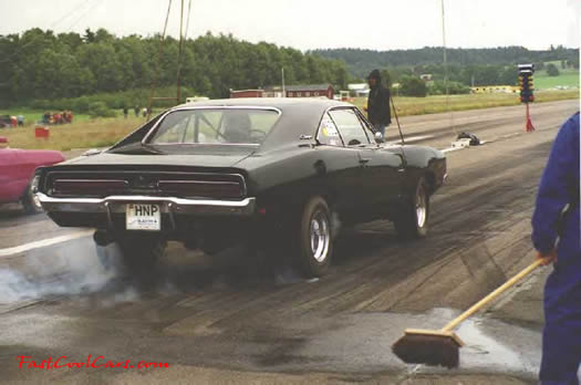 Dodge Charger spinning the tires