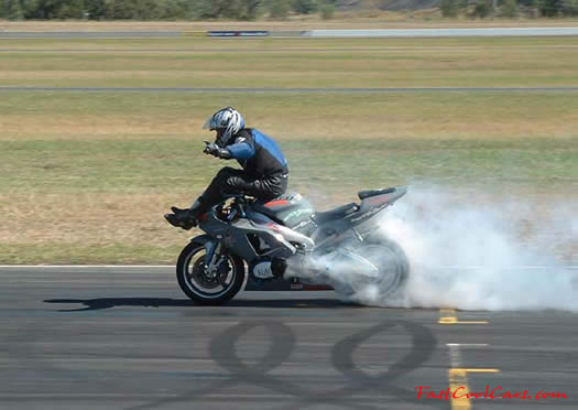 Superbike burnout, don't try this one at home...