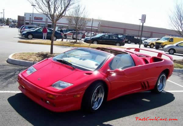 Very Fast Cool Exotic Supercar, red paint job,