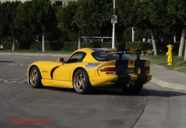 Very Fast Cool Exotic Supercar Yellow Dodge Viper