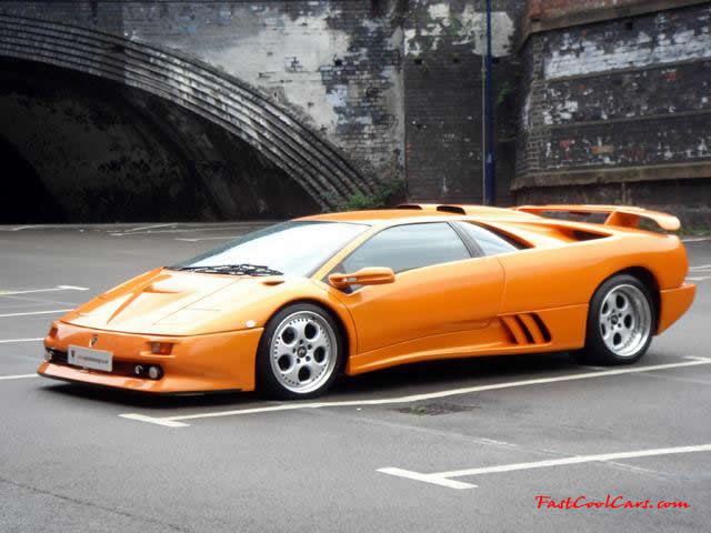 Very Fast Cool Exotic Supercar, love the color on this whip