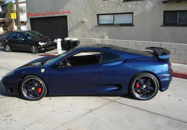Very Fast Cool Exotic Supercar, nice blue paint job.