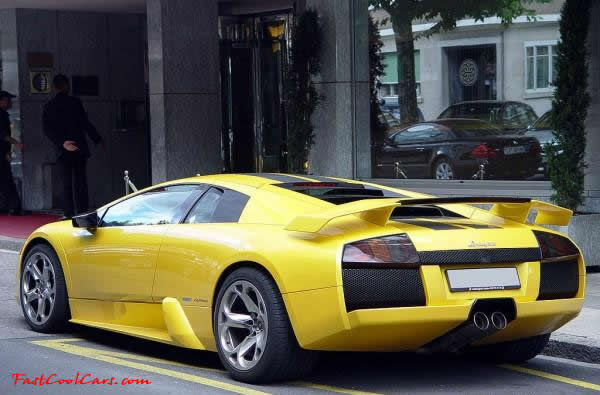 Very Fast Cool Exotic Supercar, one bad to the bone car.