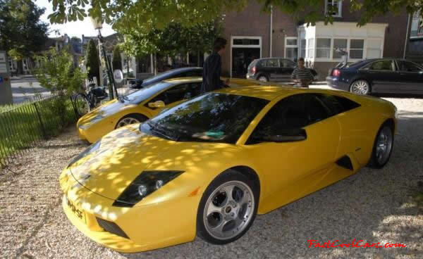 Very Fast Cool Exotic Supercar, two yellow wyld rides.