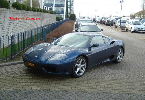 Very Fast Cool Exotic Supercar, killer blue Ferrari