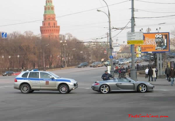 Very Fast Cool Exotic Supercar, Porsche Carrera GT getting pulled over by the law.
