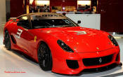The Ferrari 599XX, on the other hand, is aimed at owners that want to experience Prancing Horse driving pleasure at its purest - in fact, Ferrari will be organizing a program of dedicated track events for it in 2010/2011.