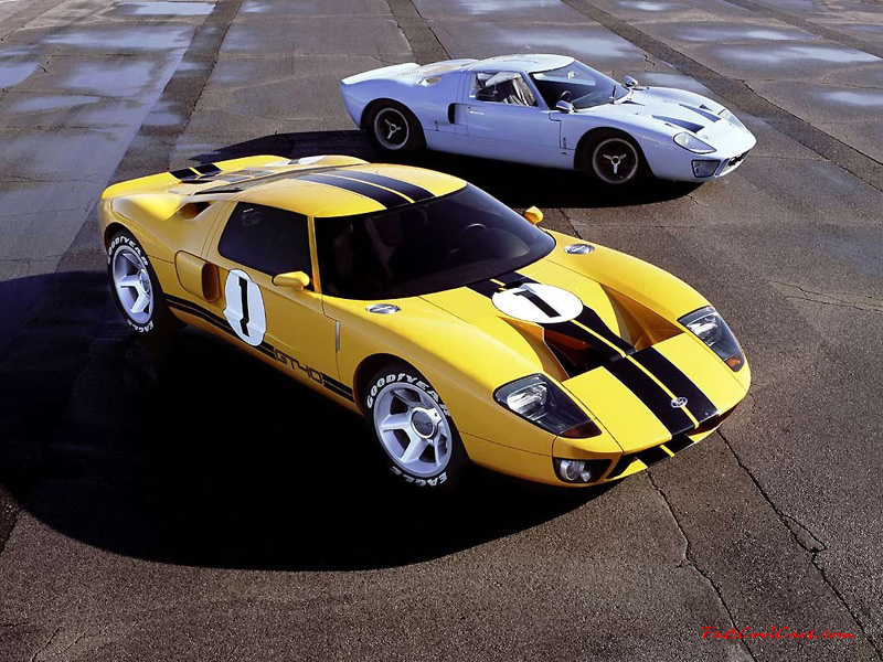 A pair of Ford GT40's