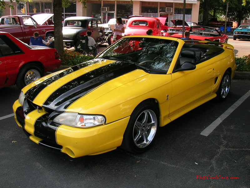 Cleveland, Tennessee Cruise-in August 28, 2005 - Covertible Cobra