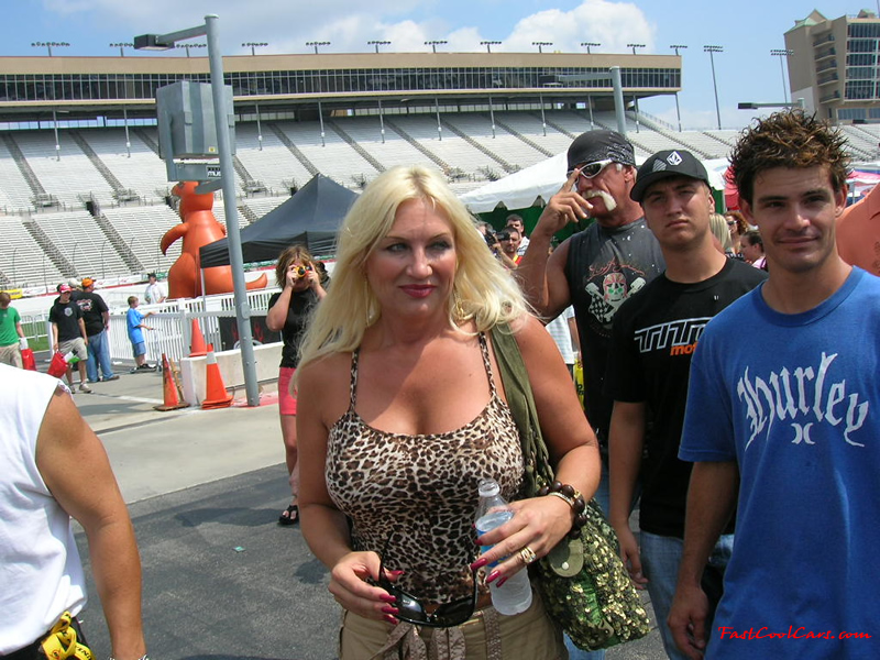Linda Hogan and her son Nick, and Hulk Hogan going to make some announcements on the NOPI main stage.