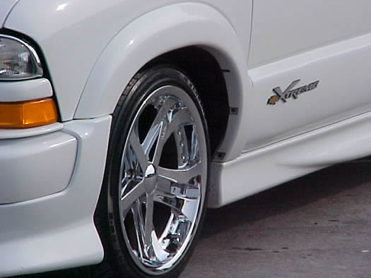 1999 Chevy Extreme S10 with a chrome set of 18 inch Ultras