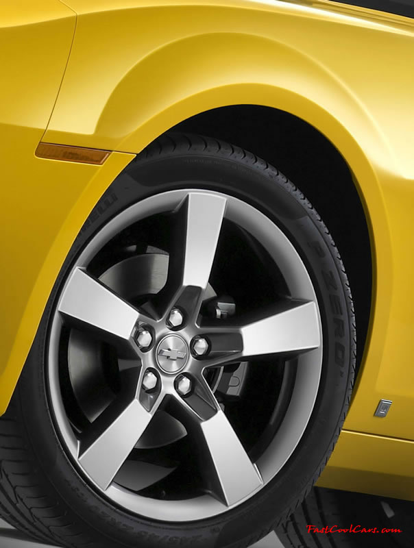 An insider who's driven the car says the performance of the new 2010 Camaro "will take 35 years off your life."